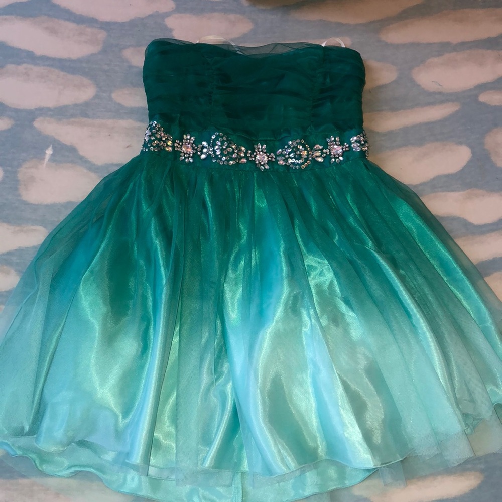 Green formal/homecoming dress